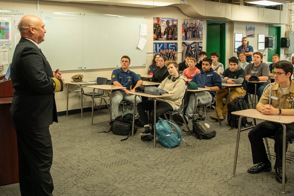 USS Ronald Reagan (CVN 76) commanding officer, Capt. Dale Gregory conducts community outreach in the Seattle area