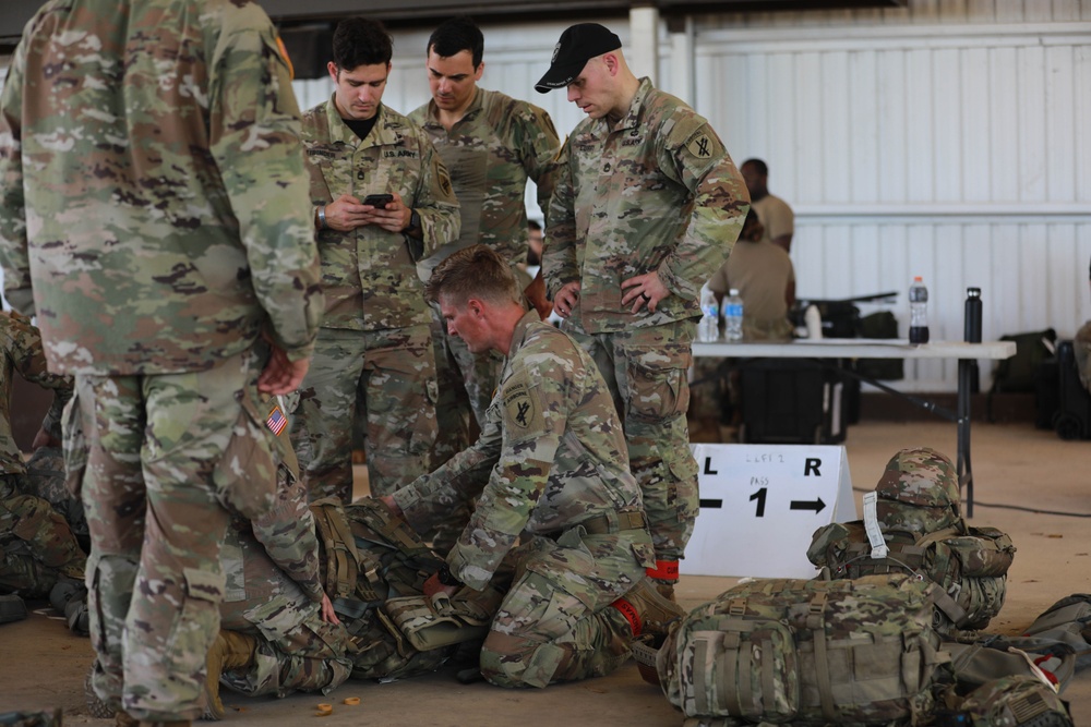 404 CA BN prepares to drop into Camp Santiago