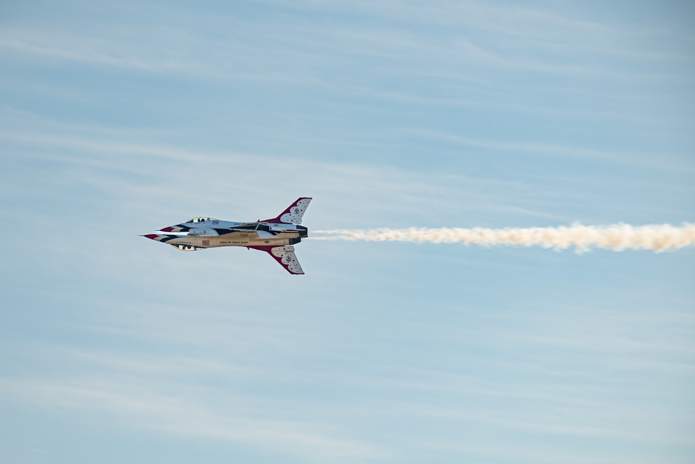 Air Force Thunderbirds at 2025 SoCal Air Show