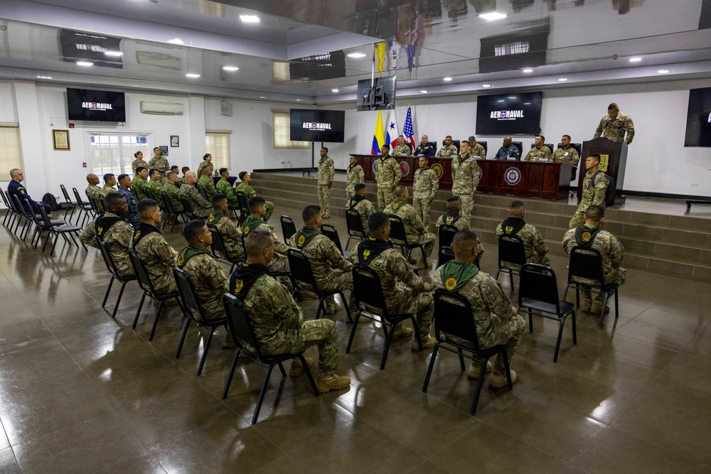 Personnel with the National Aeronaval Service of Panama graduate from courses hosted under the U.S.-Colombia Action Plan