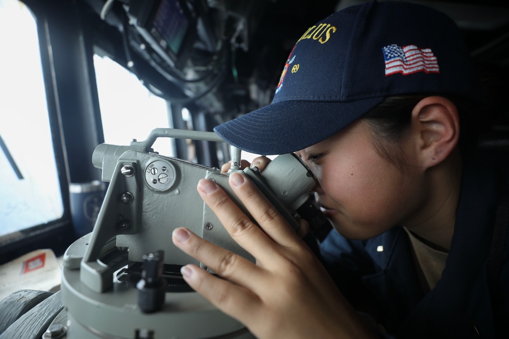 USS Milius (DDG 69) Conducts Small Boat Operations at White Beach Naval Facility