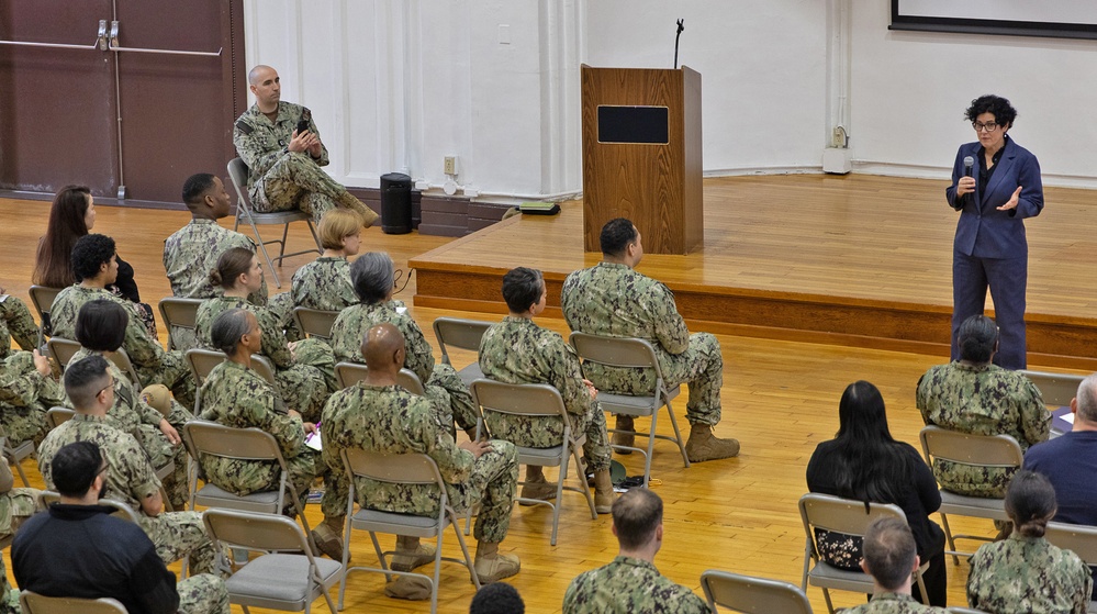 Deputy Assistant Secretary of Defense for Health Services Policy and Oversight Visits USNH Yokosuka