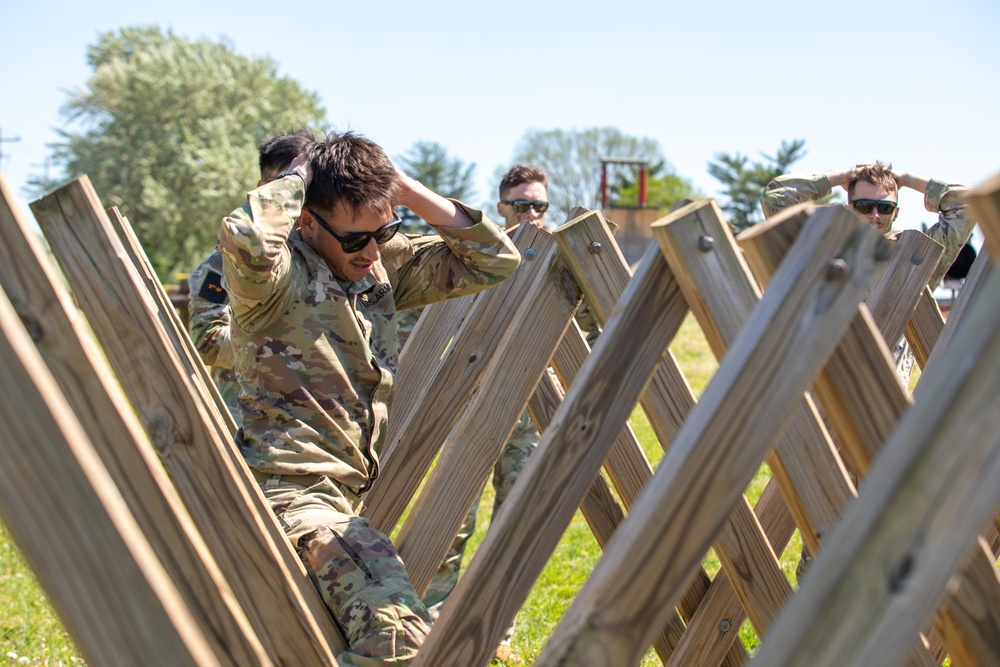 XVIII Airborne Corps Best Squad Competition: Special Forces Obstacle Course