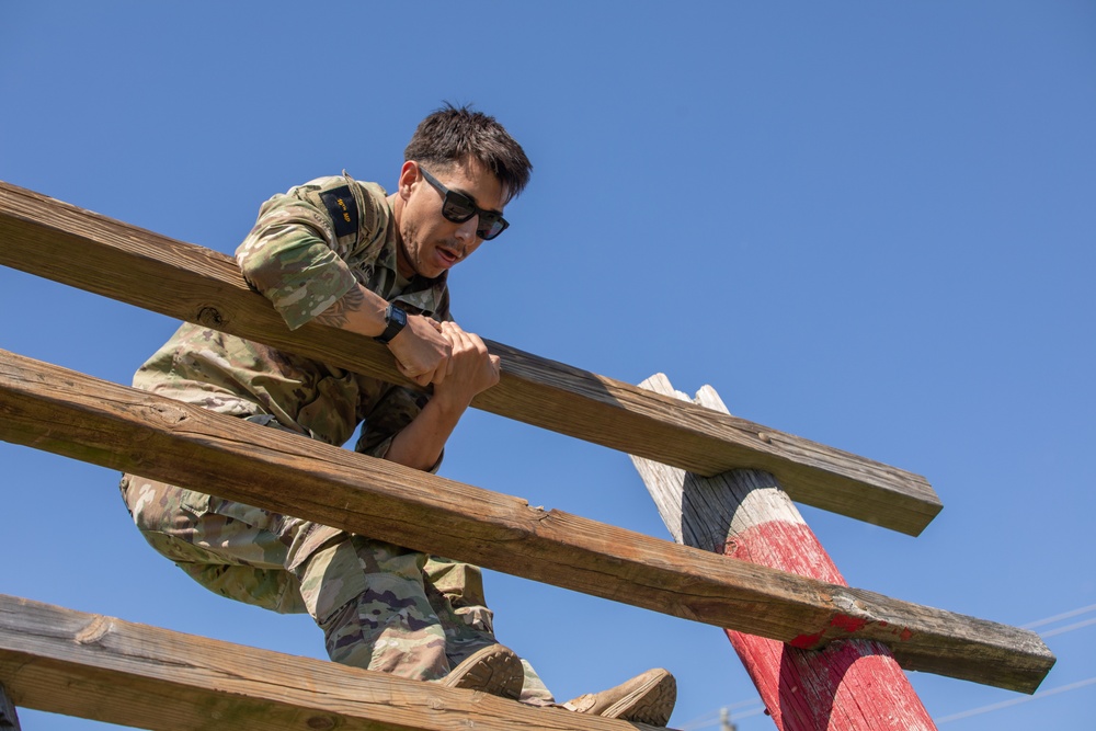 XVIII Airborne Corps Best Squad Competition: Special Forces Obstacle Course