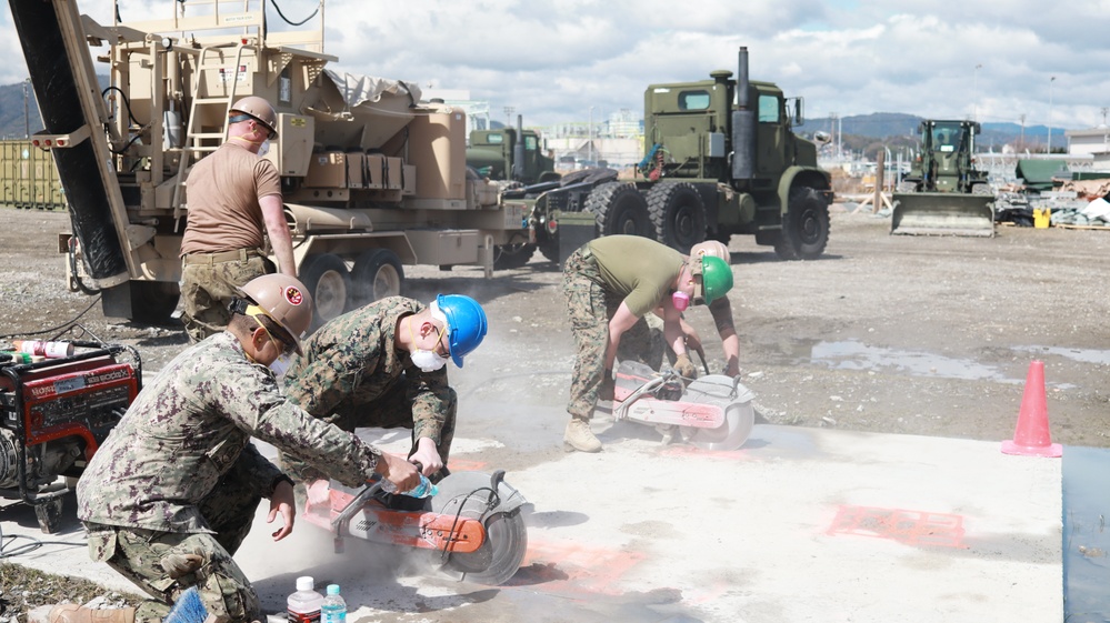 NMCB-3 conducts RADR Training with 439th CES, MWSS-171, and H&amp;HS at MCAS Iwakuni