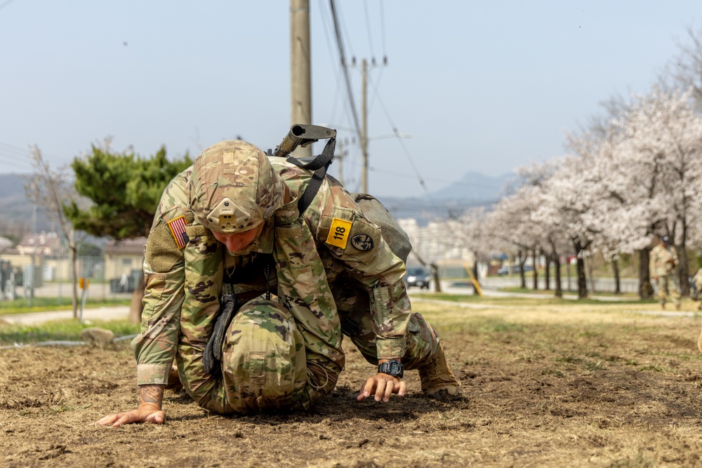 Soldiers Prep for Expert Field Medical Badge Testing on Camp Casey