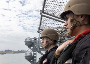 Wasp Pulls into Naval Station Norfolk