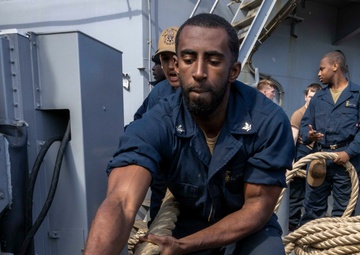 Wasp Pulls into Naval Station Norfolk