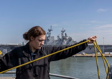 Wasp Pulls into Naval Station Norfolk