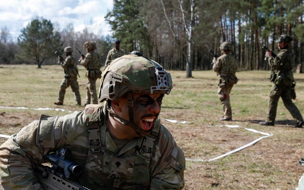 U.S. Army Soldiers Run Bayonet Lanes During British Army Leader Development Programme