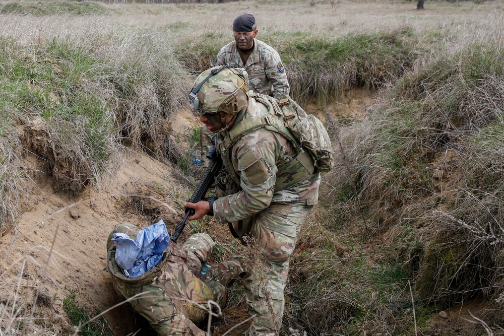 U.S. Army Soldiers Run Bayonet Lanes During British Army Leader Development Programme