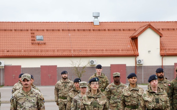 U.S. Army Soldiers Graduate British Army Leader Development Programme