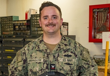 Sailor in the Spotlight – Construction Mechanic 2nd Class Donovan Hendrickson