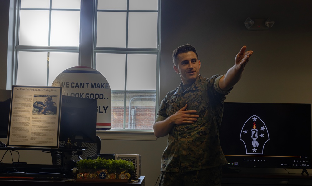 2d Marine Division COMMSTRAT Gallery Showcase