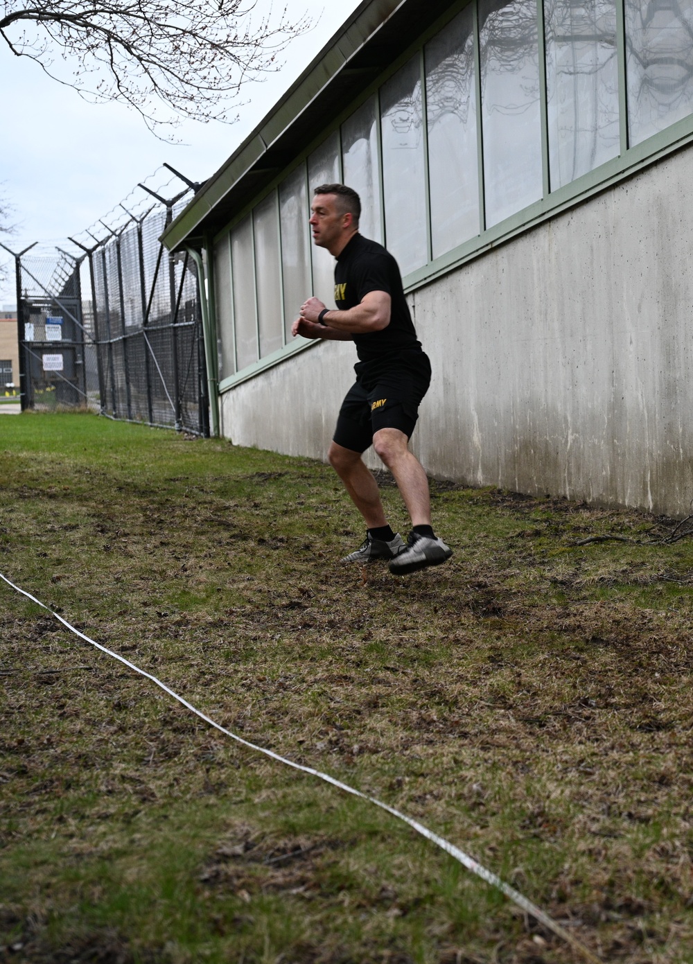 Buffalo District Military Leaders Practice Army Combat Fitness Test