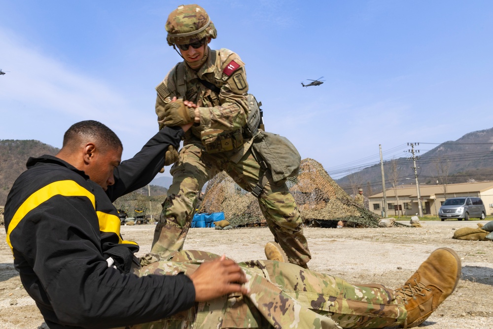Soldiers train in their TCCC part of EFMB exercise