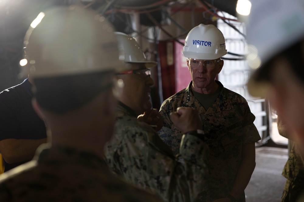 39th Commandant of the Marine Corps Visits USS Bataan