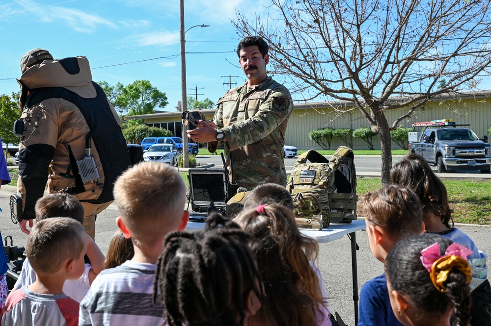 Recce Town celebrates Month of the Military Child