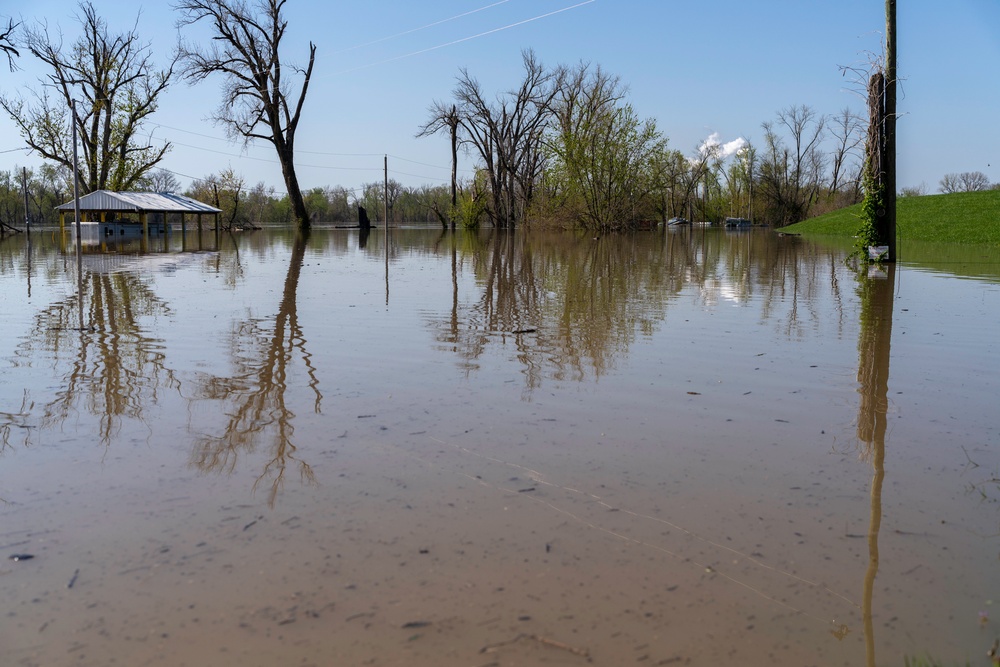 Louisville District responds to historic midwest flooding