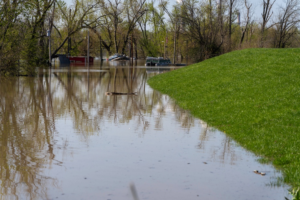 Louisville District responds to historic midwest flooding