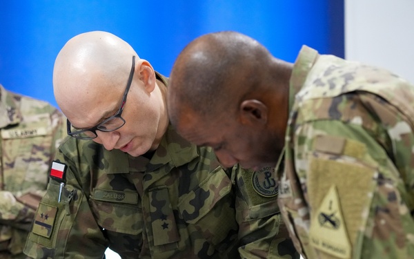 1AD DSB Establishes Partnership with Polish Territorial Defense Forces