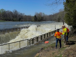 Louisville District monitors lake levels at USACE dams