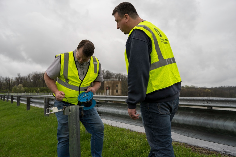 Louisville District monitors lake levels at USACE dams