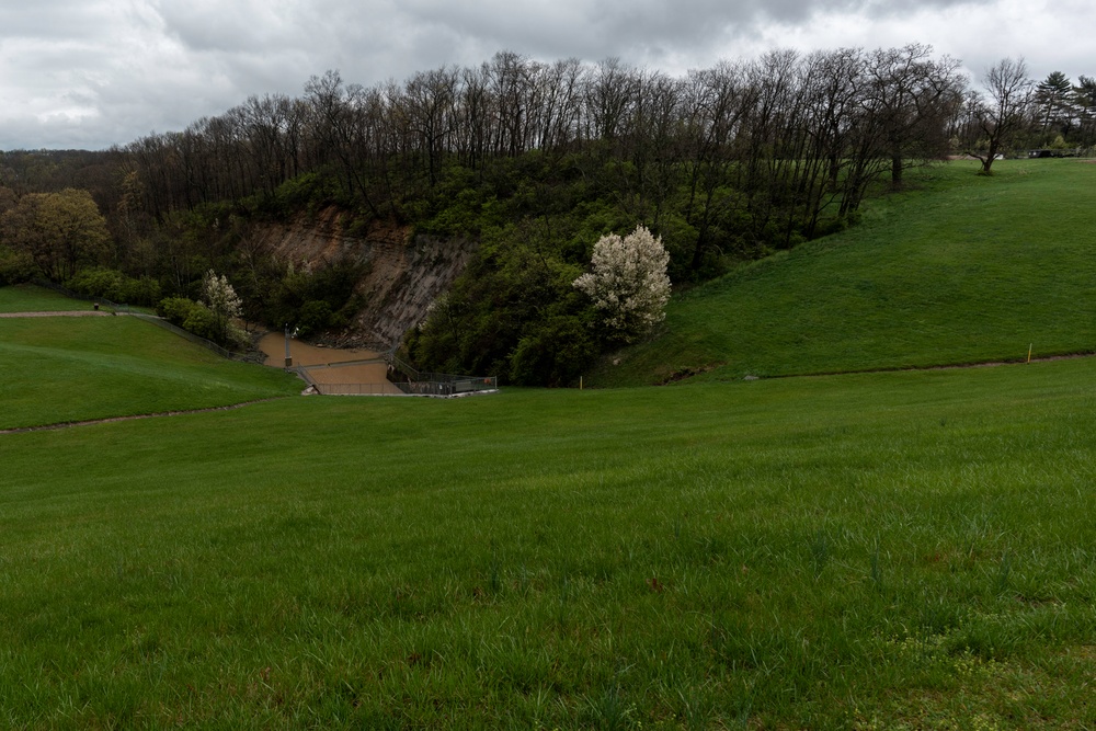 Louisville District monitors lake levels at USACE dams