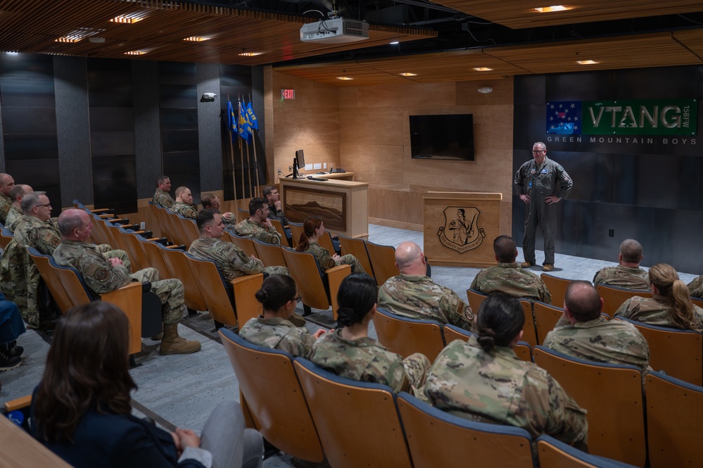 Lieutenant General Ahmann Visits VTANG