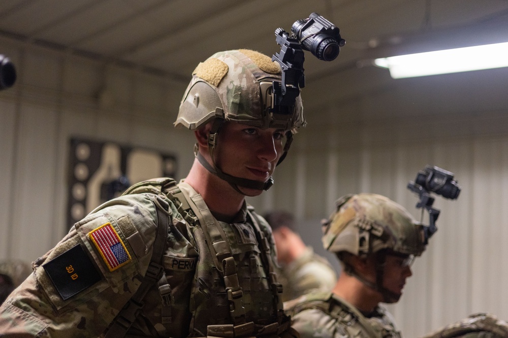 XVIII Airborne Corps Best Squad Competition: M4 Night Qualification