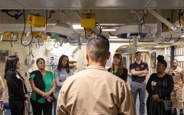 USMC General Spouses Visit Wasp