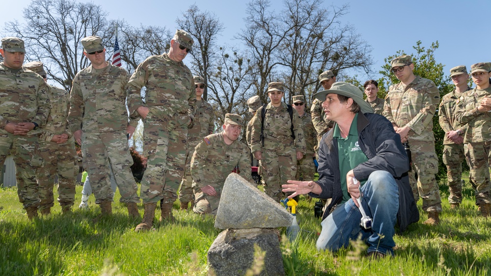 Oregon Guard Soldiers Restore Veterans' Graves at Historic Medford Cemetery