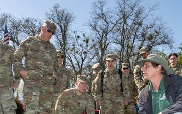 Oregon Guard Soldiers Restore Veterans' Graves at Historic Medford Cemetery