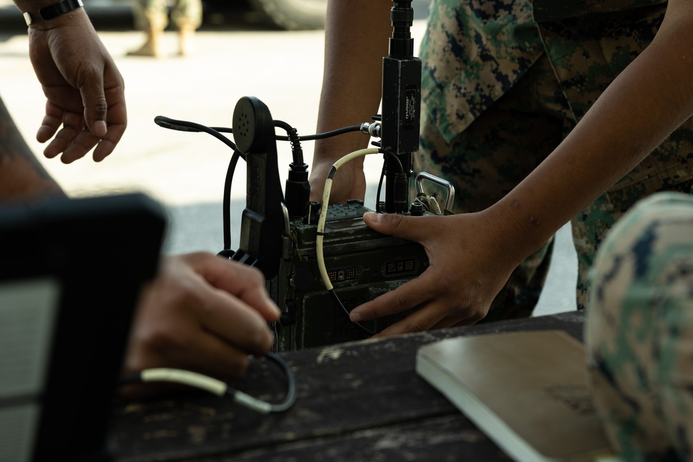 31st Marine Expeditionary Unit performs radio operability testing