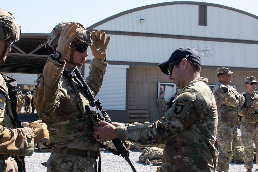 XVIII Airborne Corps Best Squad Competition: Air Assault Tower