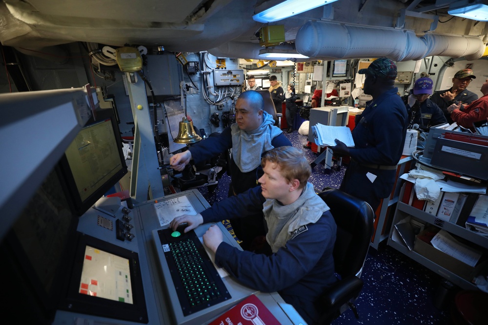 USS Milius (DDG 69) Conducts Integrated Training Team Drills While Operating in the South China Sea