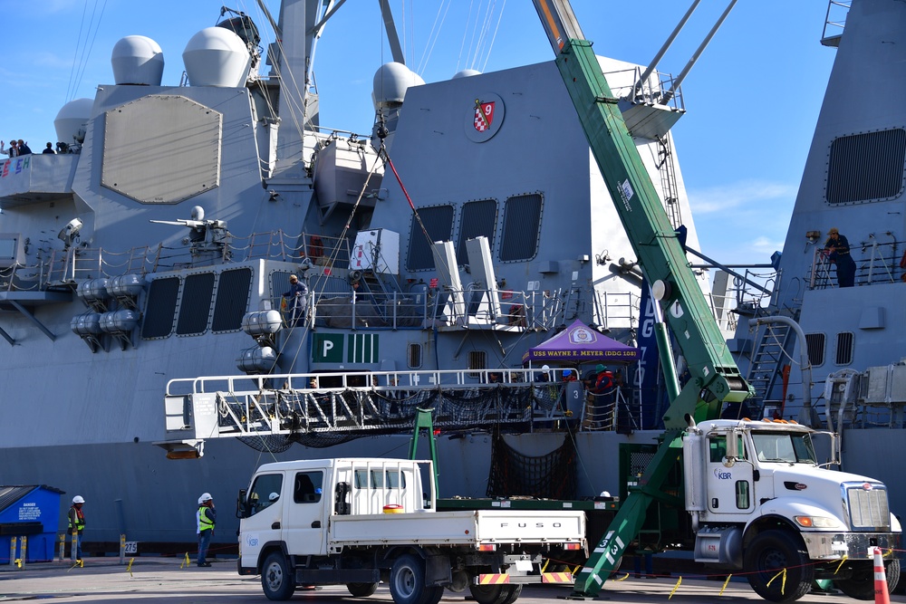 USS Wayne E. Meyer (DDG 108)