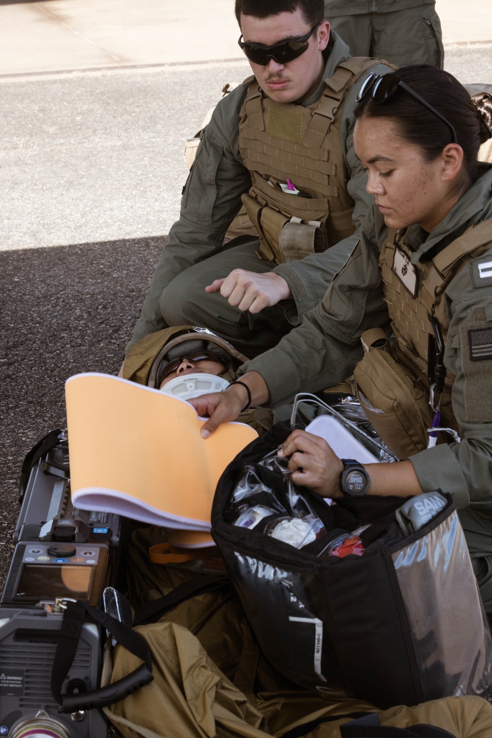 MRF-D 25.3: U.S. Navy nurses and Corpsmen conduct enroute care training