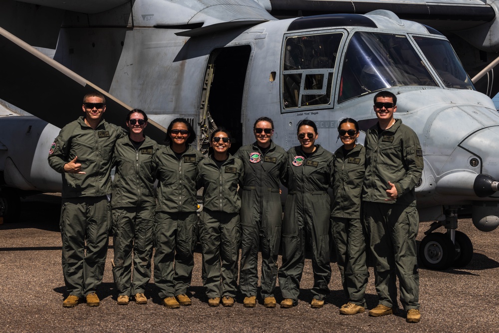 MRF-D 25.3: U.S. Navy nurses and Corpsmen conduct enroute care training
