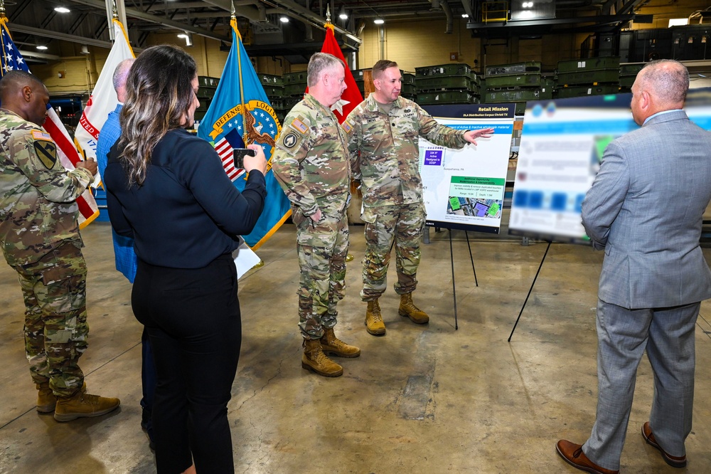 DLA Distribution Corpus Christi showcases capabilities to AMC leader
