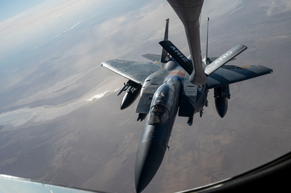 Strike Eagles in-air refuel for Operation Inherent Resolve