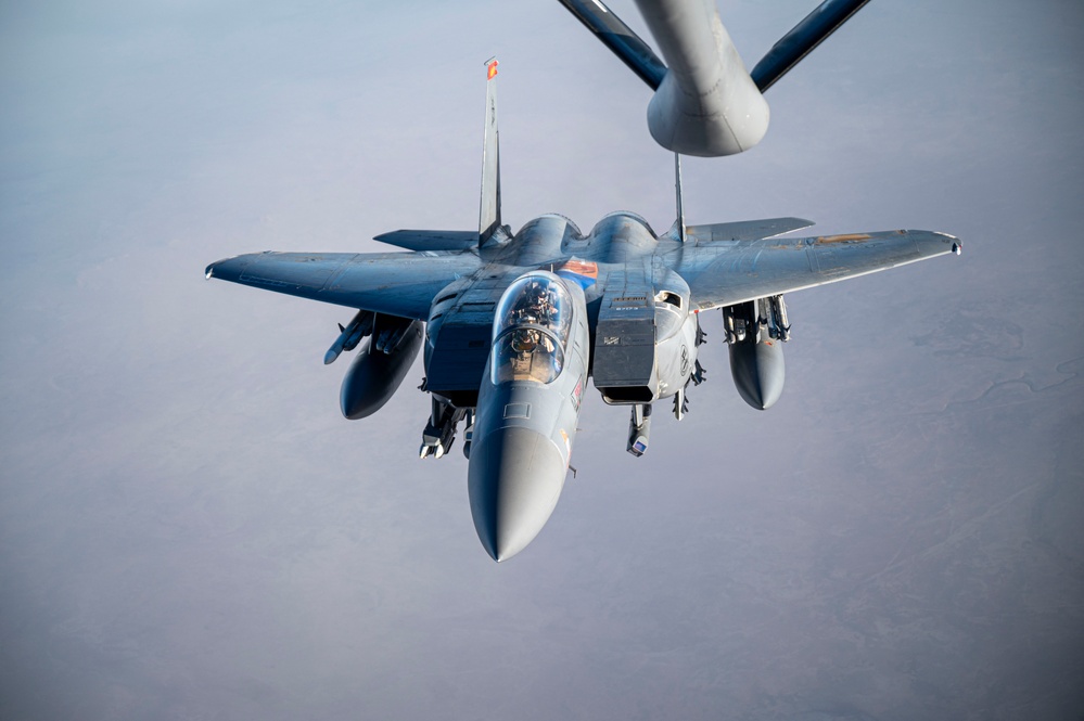 Strike Eagles in-air refuel for Operation Inherent Resolve