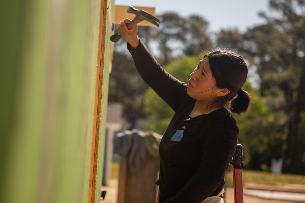 24th MEU Builds with Habitat for Humanity