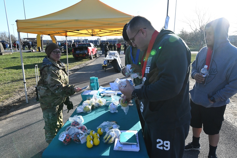 Mountain Wellness Month 5K draws community support at Fort Drum
