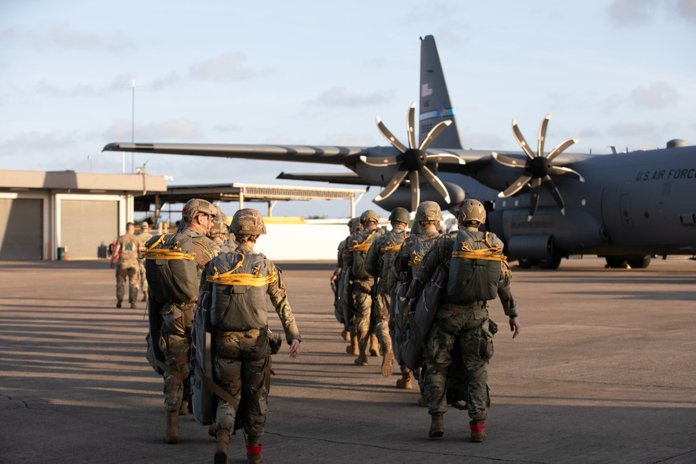 404 CA BN jumps in to Camp Santiago