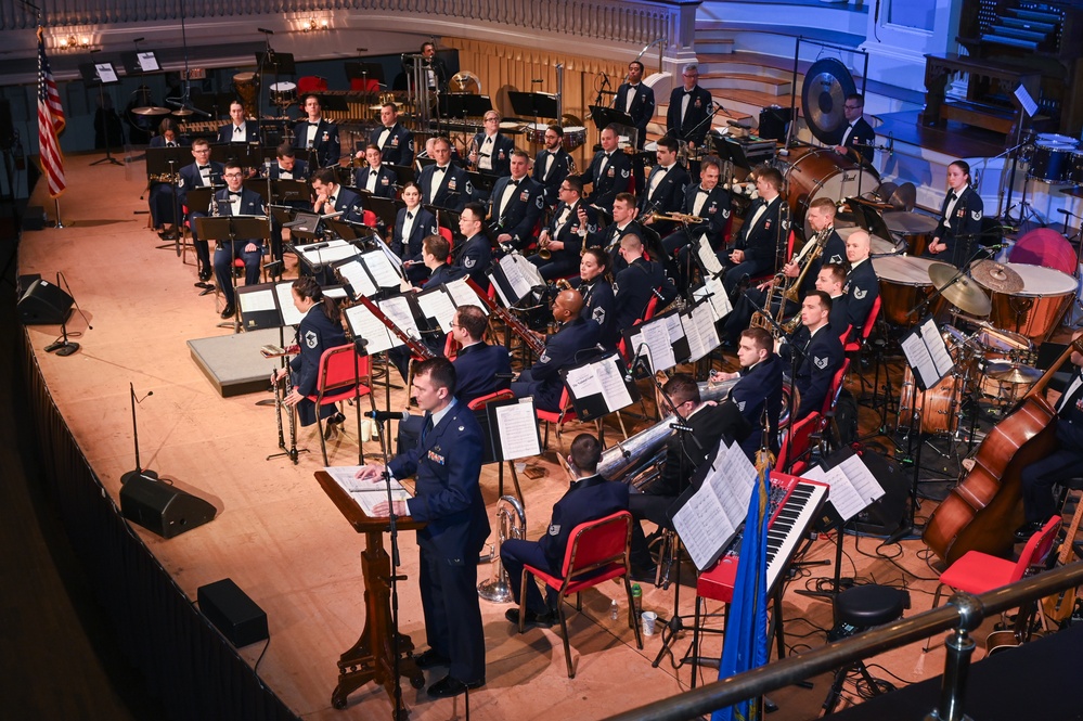 Air Force Academy Band entertains local audience