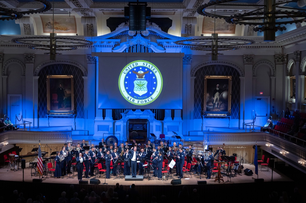 Air FOrce Academy Band entertains local audience