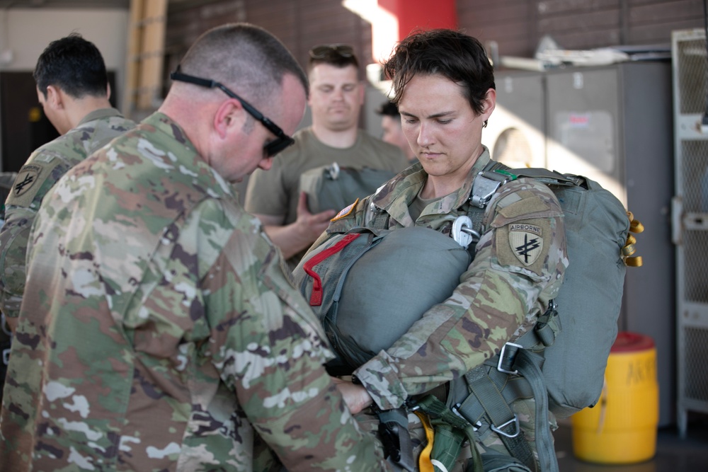 404 CA BN jumps in to Camp Santiago