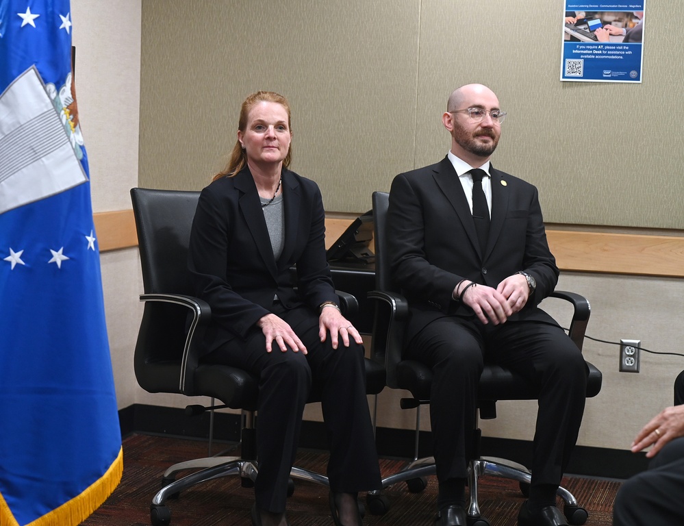 Deputy DS Hosts SES Ceremony