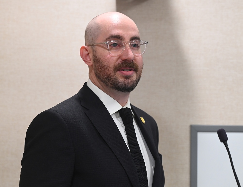 Deputy DS Hosts SES Ceremony